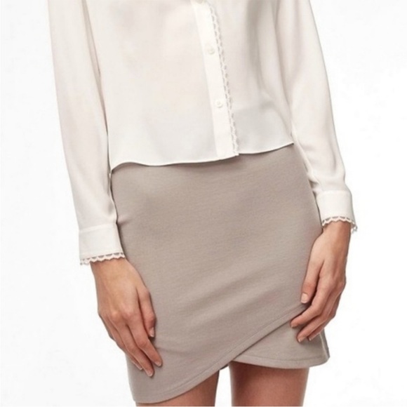 Talula Aritzia Grey Primrose Faux Wrap Skirt size Medium - Picture 3 of 7